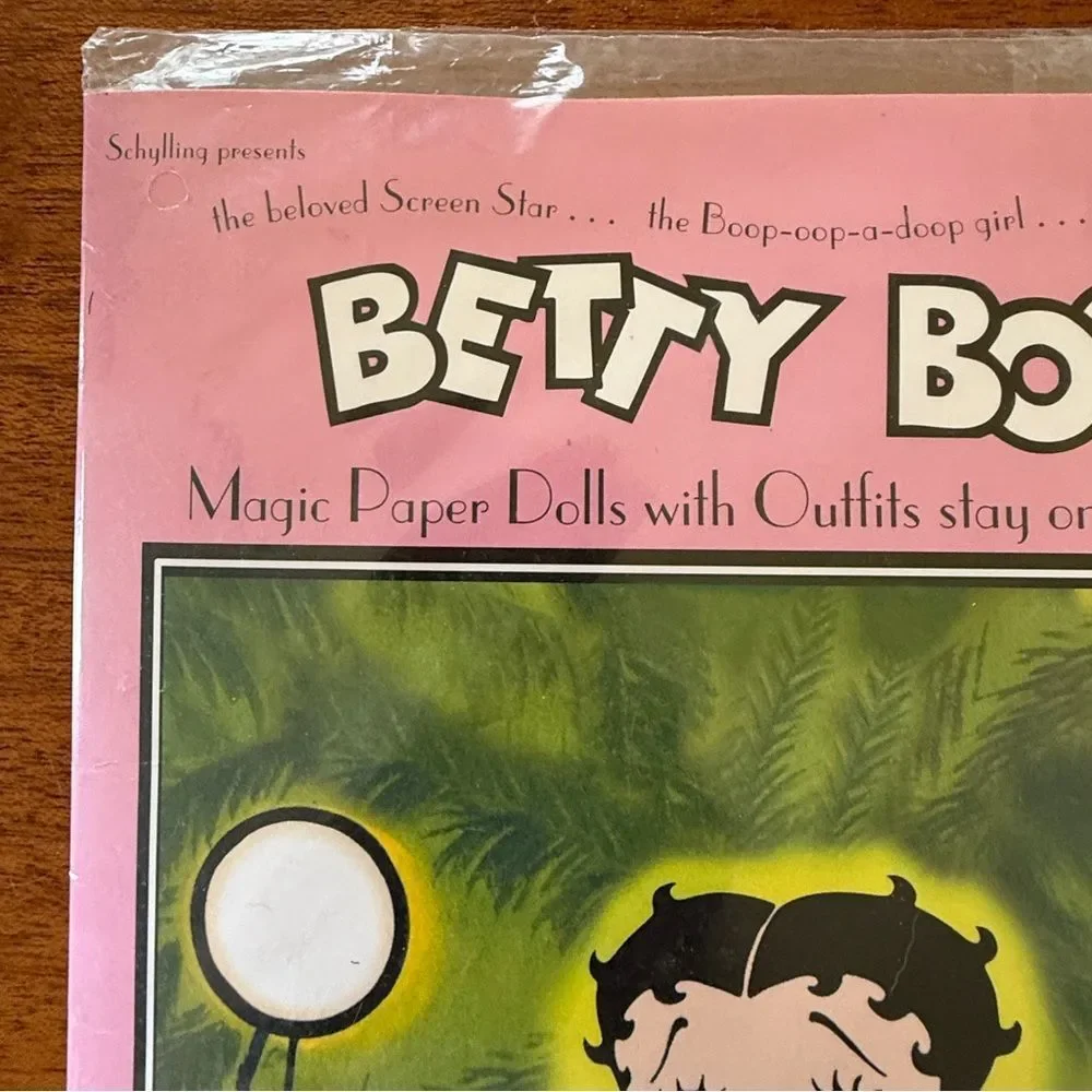 Vintage 2003 Betty Boop Magnetic Magic Paper Doll With 14 Movie Costumes Sealed